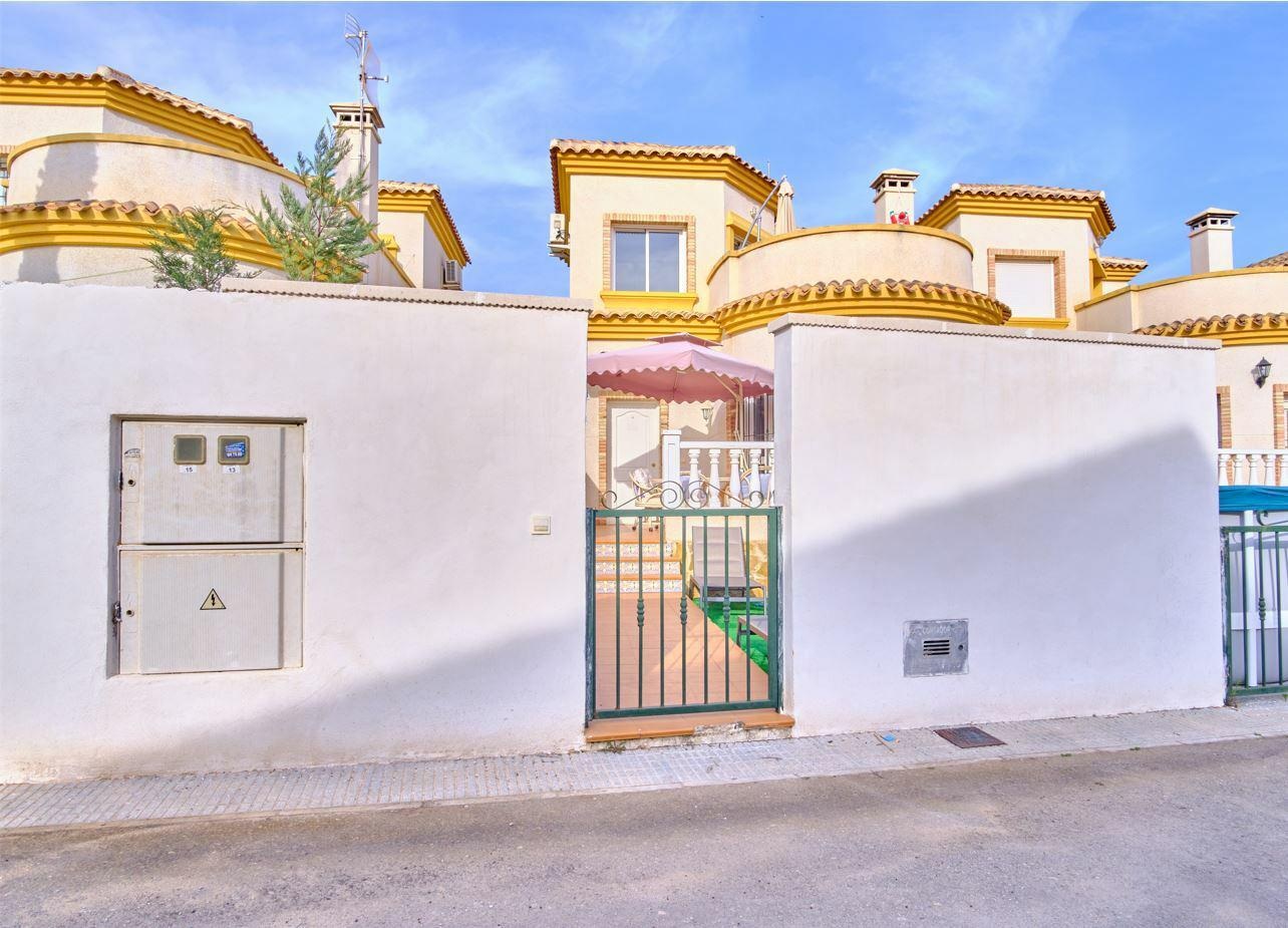 Villa for Sale in Los Montesinos, Alicante