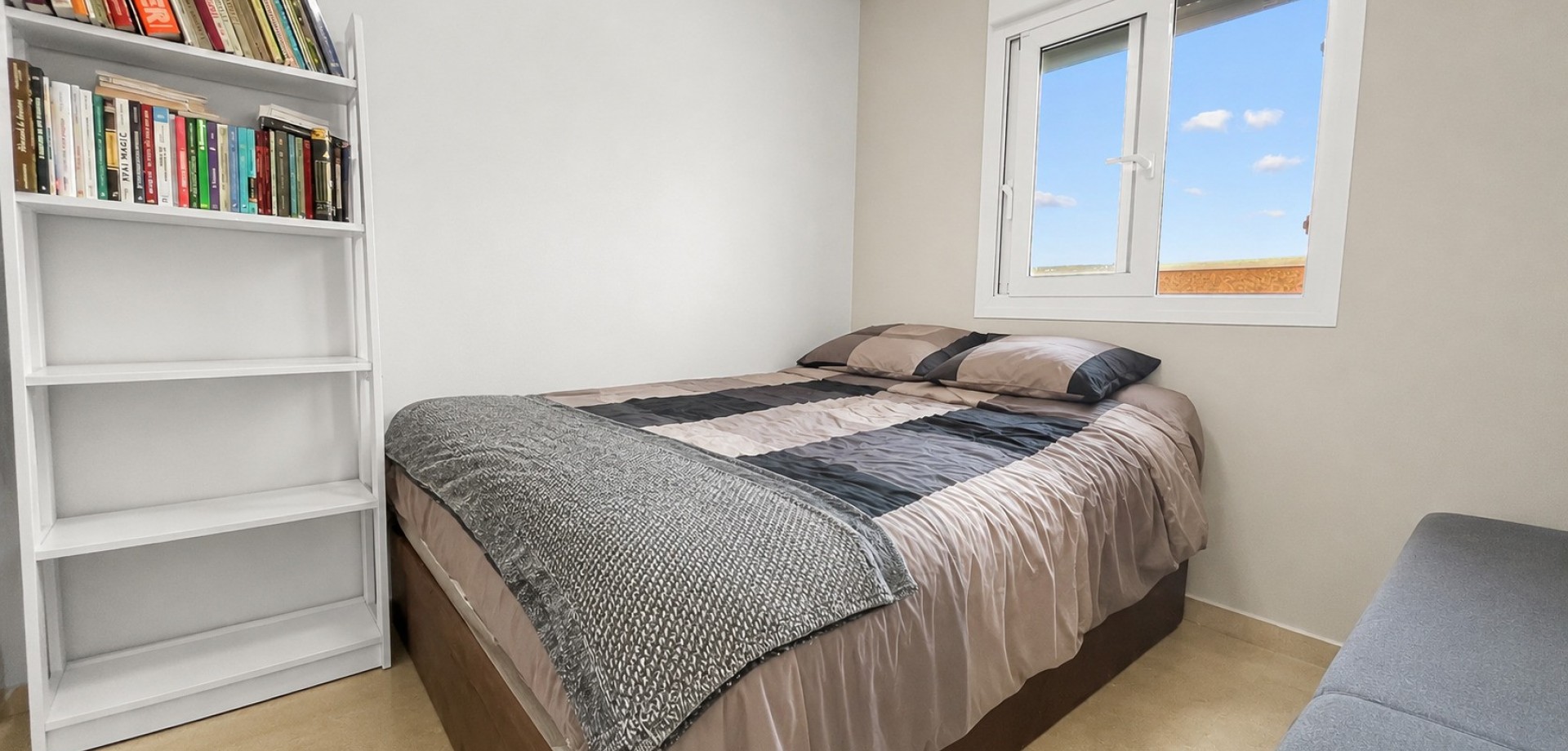 Apartment for Sale in Guardamar del Segura, Alicante