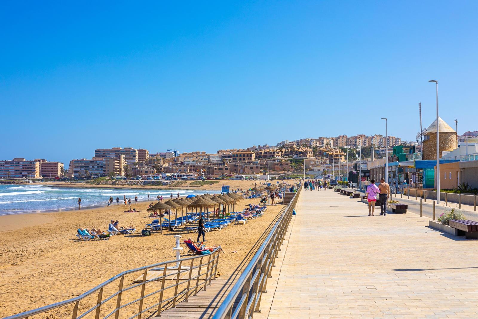 Apartment for Sale in Torrevieja, Alicante