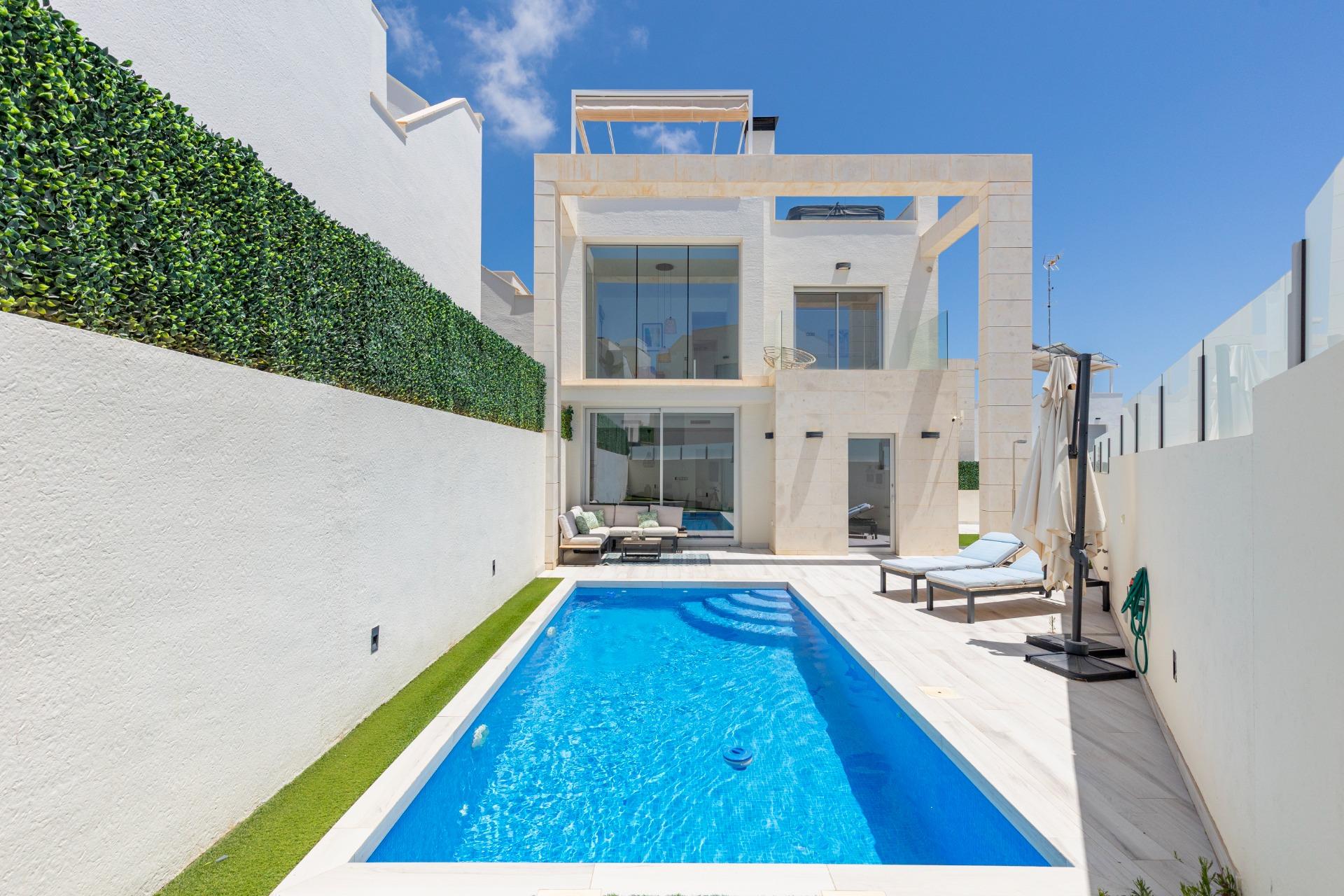 Villa for Sale in Orihuela Costa, Alicante