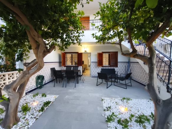 Bungalow for Sale in San Pedro del Pinatar, Murcia