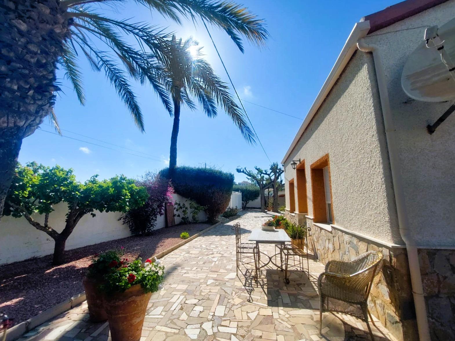 Finca for Sale in La Marina, Alicante