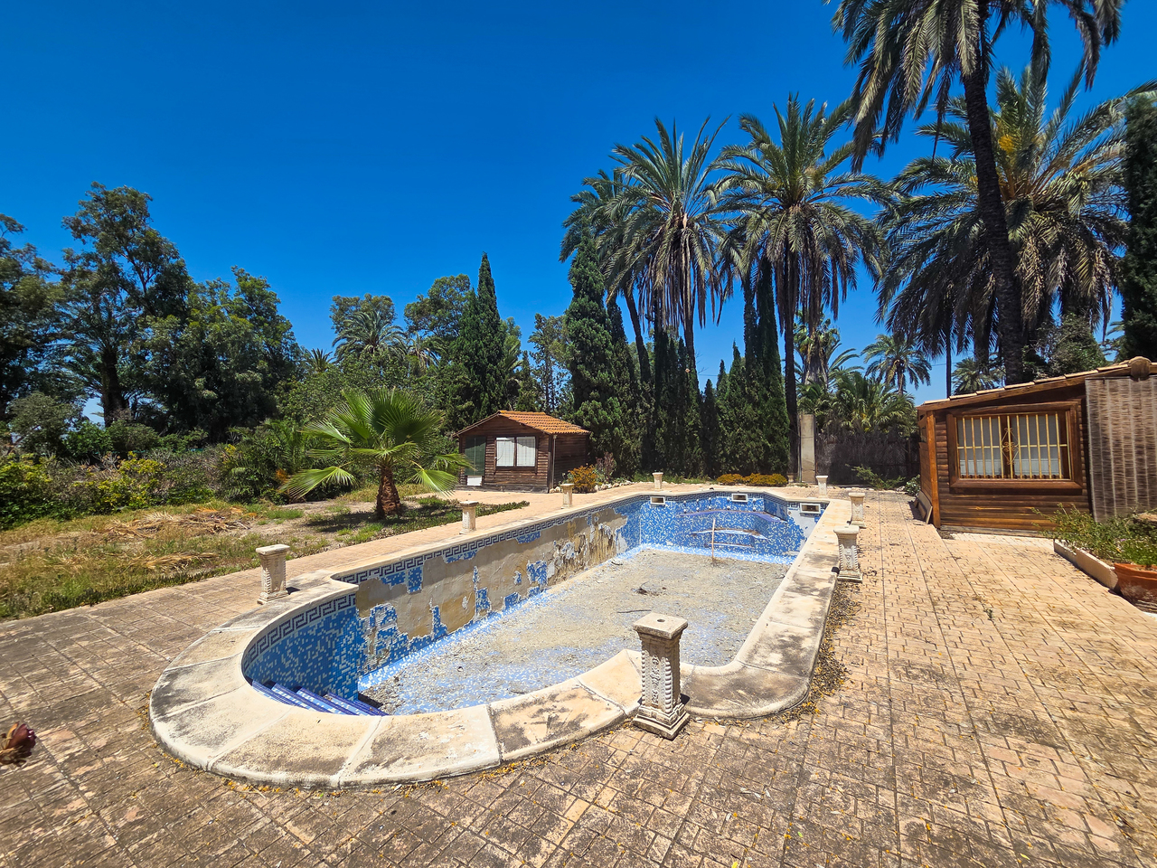 Villa for Sale in Elche, Alicante