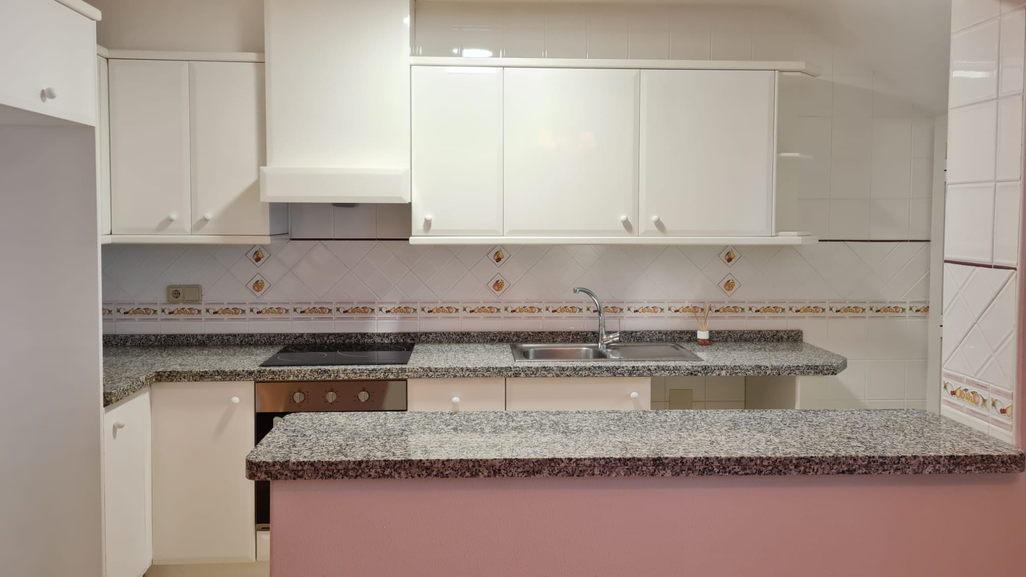 Bungalow for Sale in Villamartin, Alicante