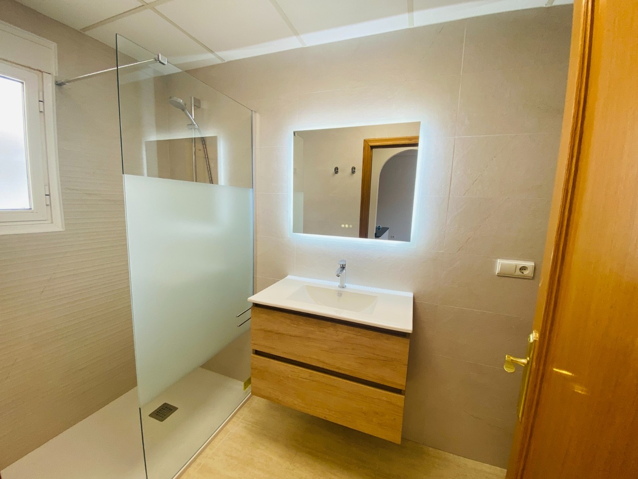 Apartment for Sale in Villamartin, Alicante