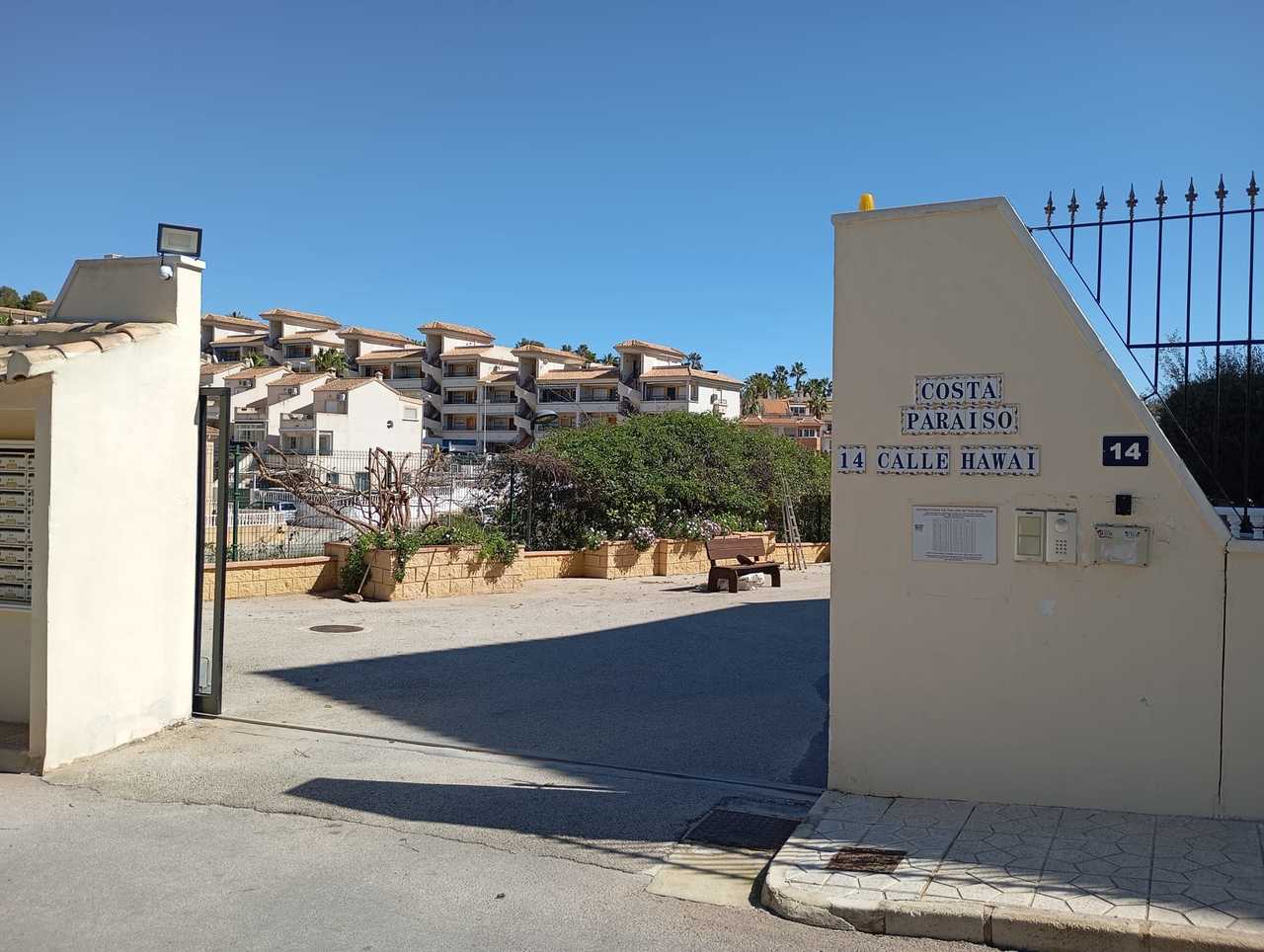 Apartment for Sale in Villamartin, Alicante