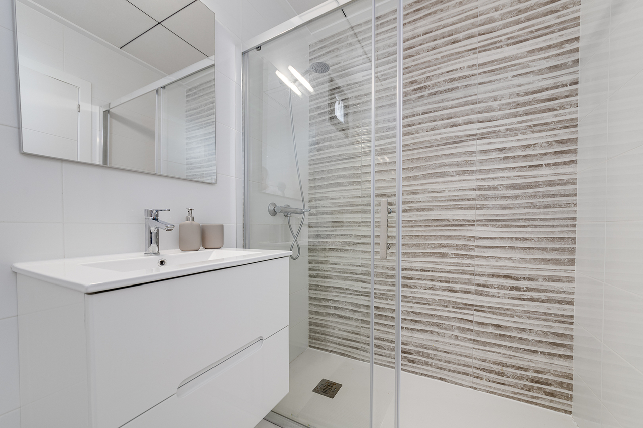 Town House for Sale in Villamartin, Alicante