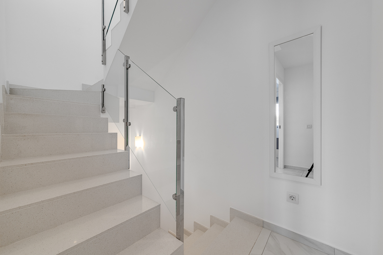 Town House for Sale in Villamartin, Alicante