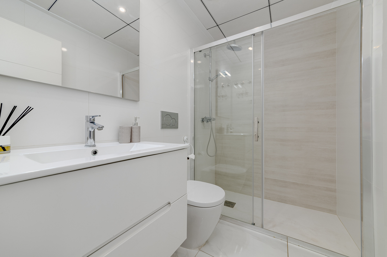 Town House for Sale in Villamartin, Alicante