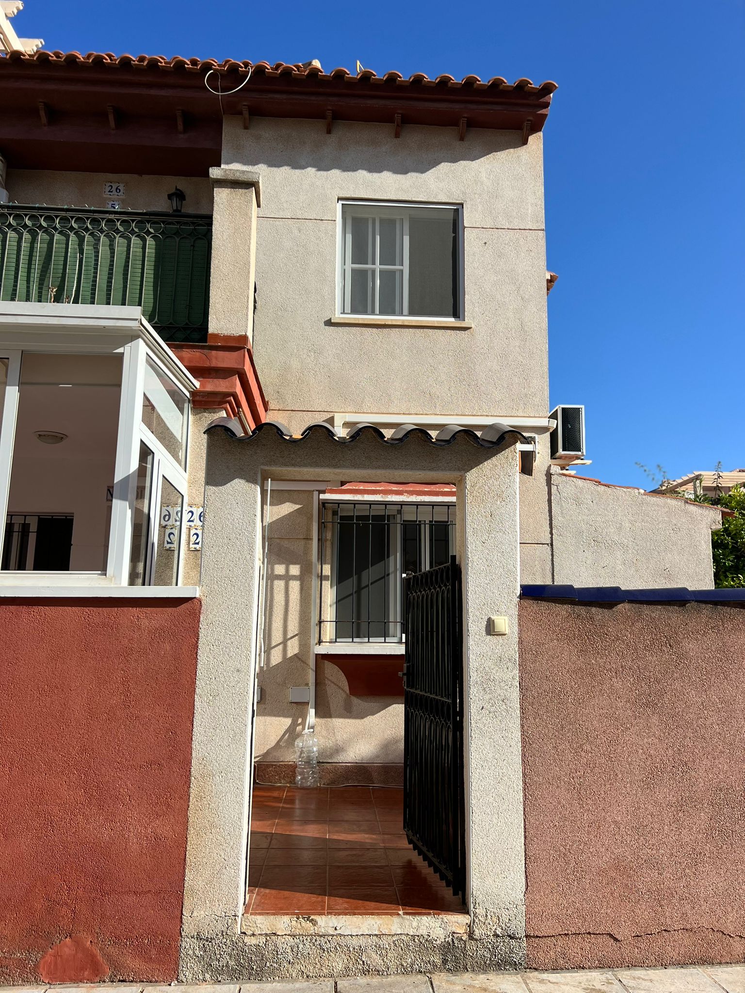 Corner townhouse with large patio and communal pool in Playa Flamenca, Orihuela Costa