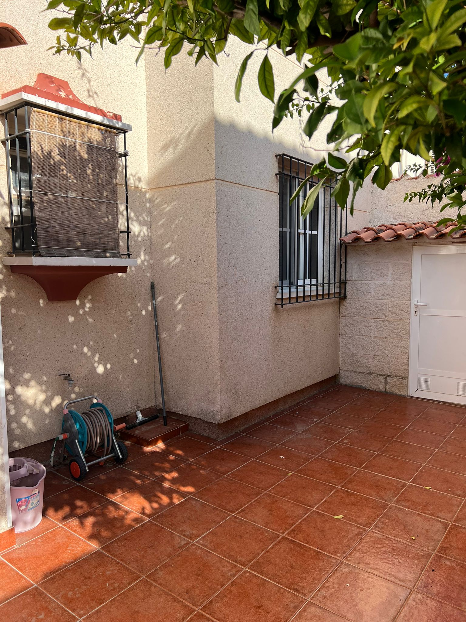 Corner townhouse with large patio and communal pool in Playa Flamenca, Orihuela Costa