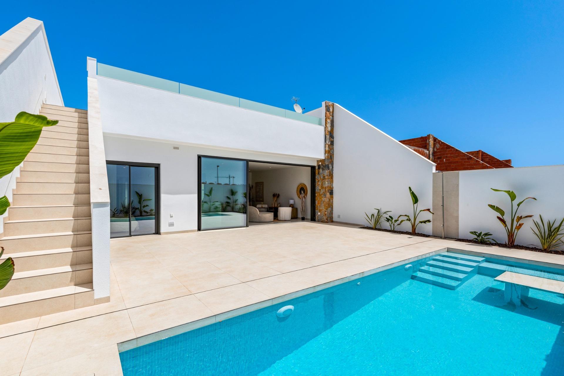 New Build Apartments for Sale in Moncofa 350 Metres from the Beach with Premium Finishes