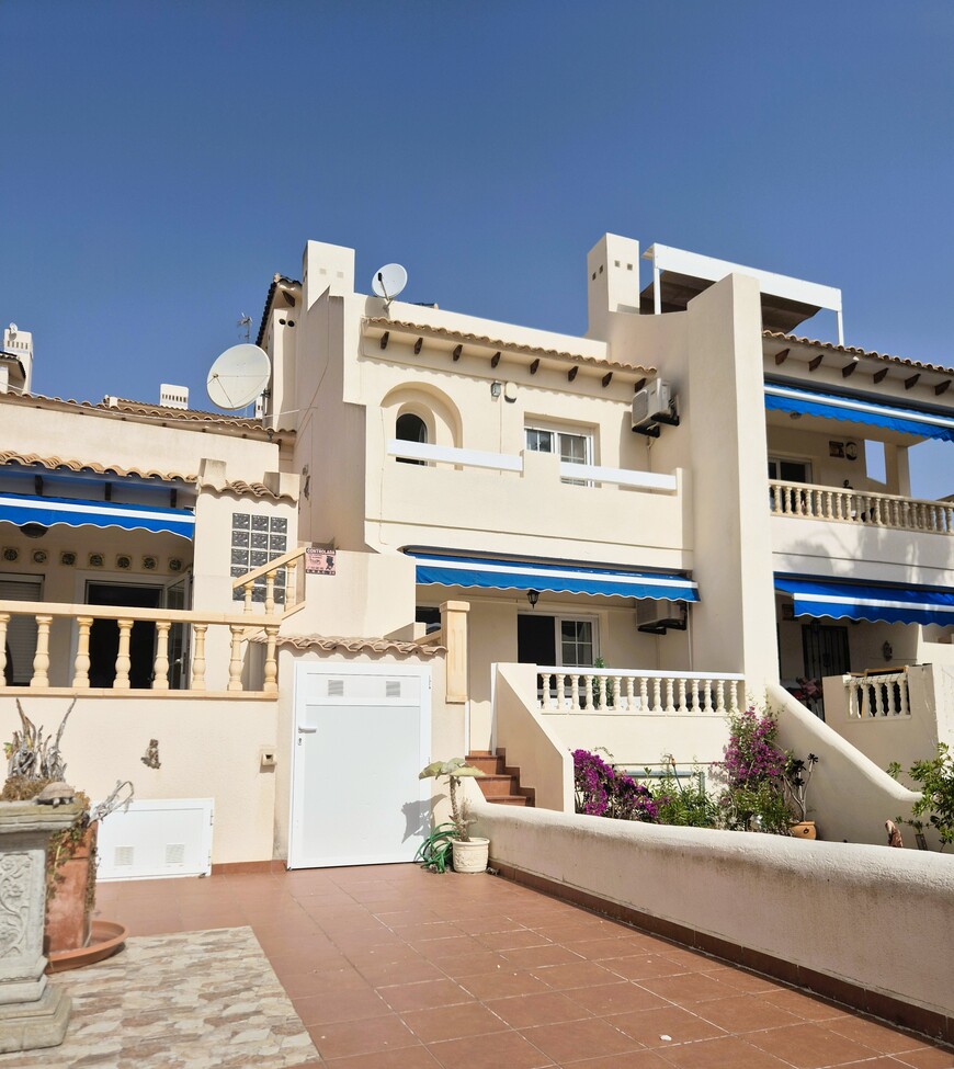 Town House for Sale in Las Ramblas Golf, Alicante