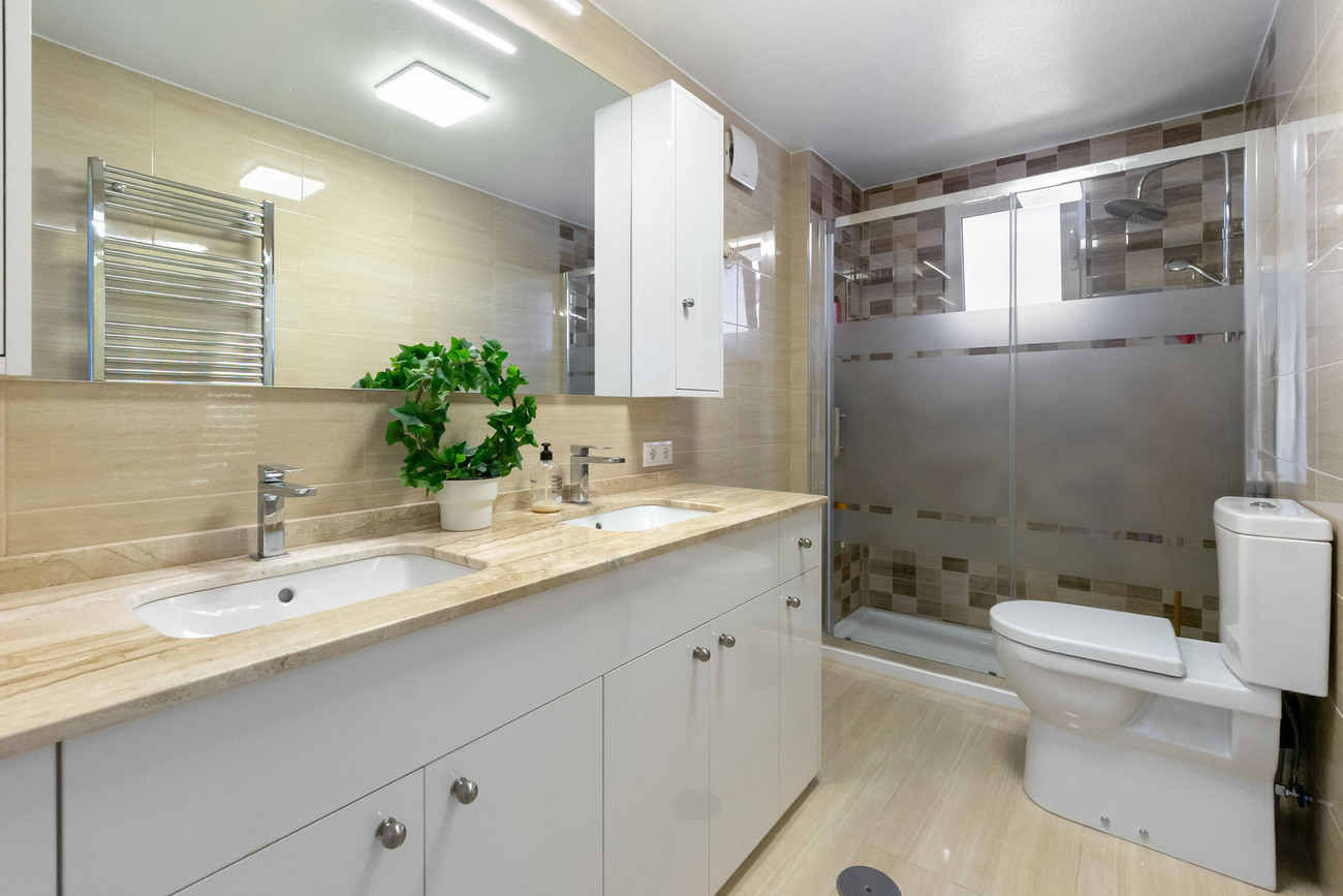Villa for Sale in Torre de La Horadada, Alicante