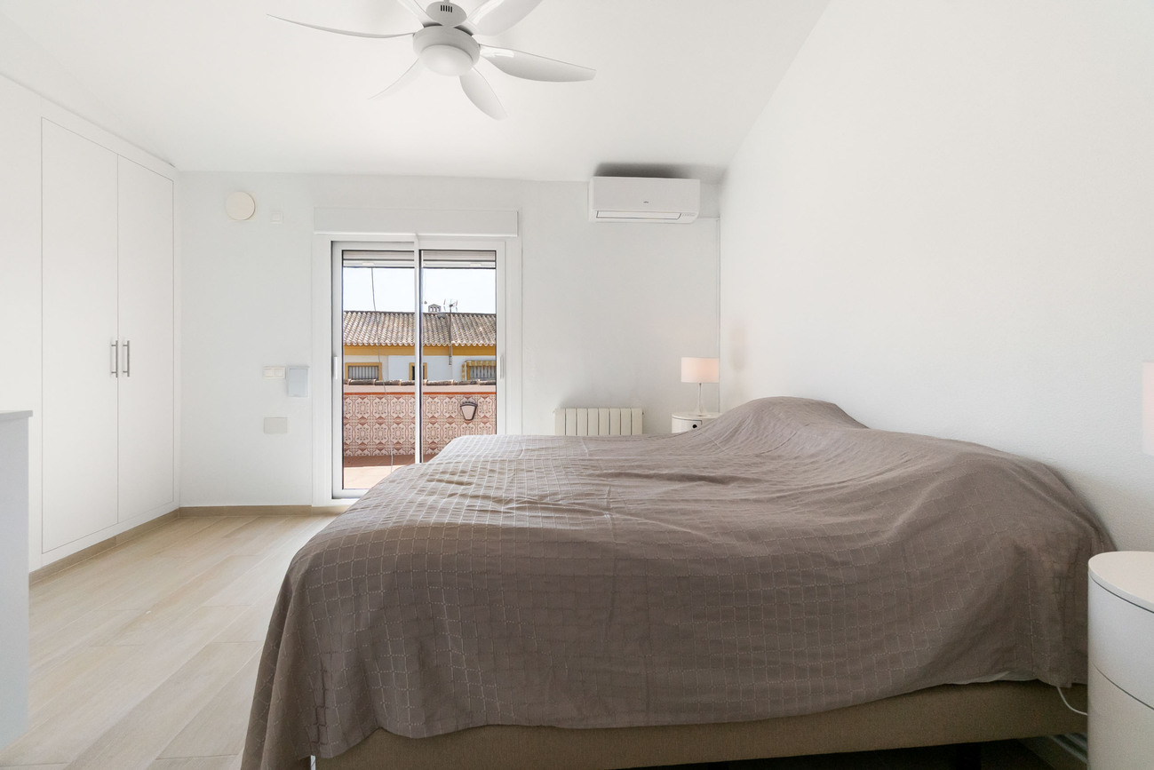 Villa for Sale in Torre de La Horadada, Alicante