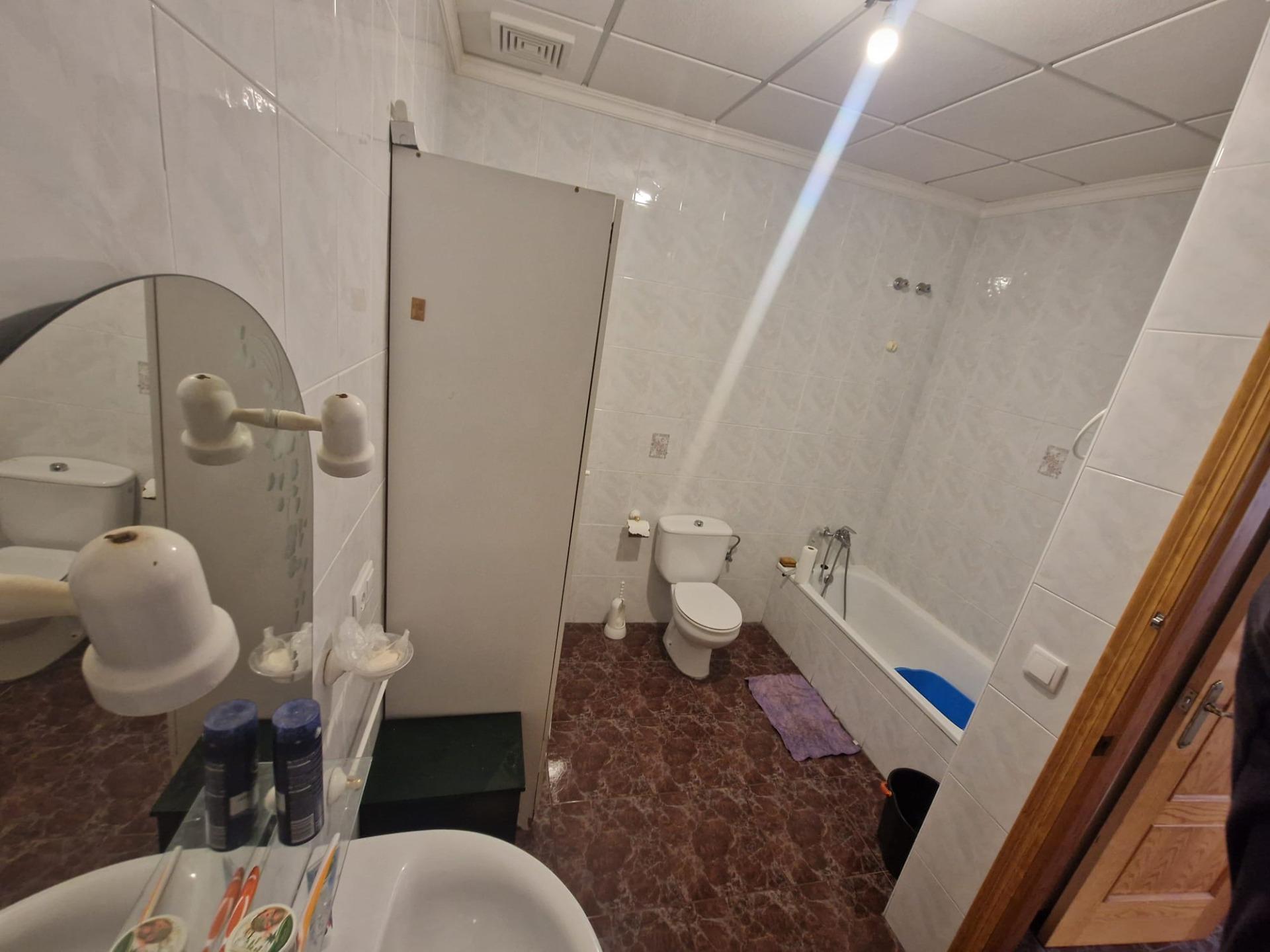Commercial for Sale in Torrevieja, Alicante