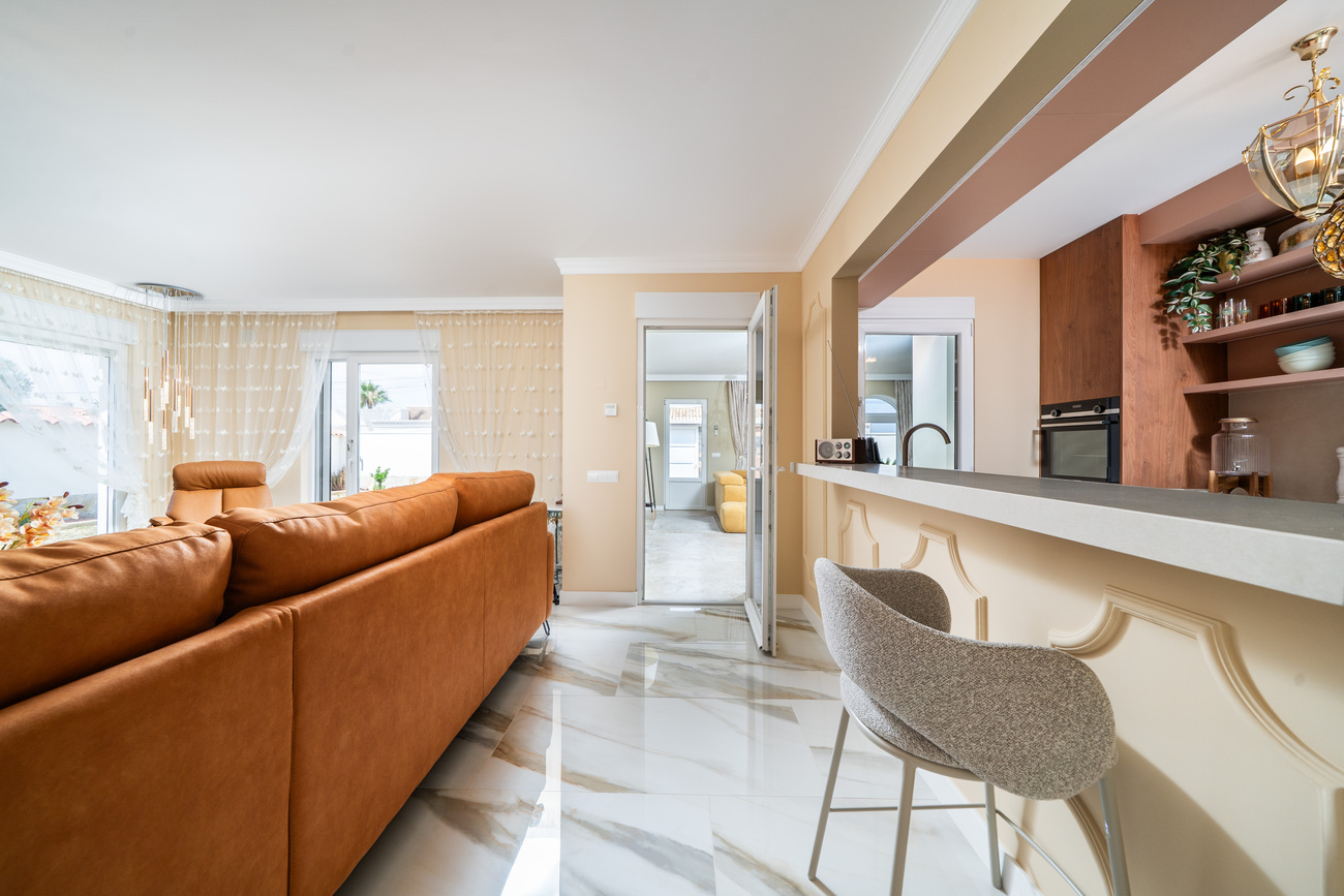 Villa for Sale in Torrevieja, Alicante