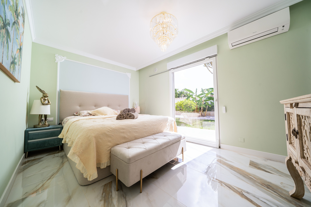 Villa for Sale in Torrevieja, Alicante
