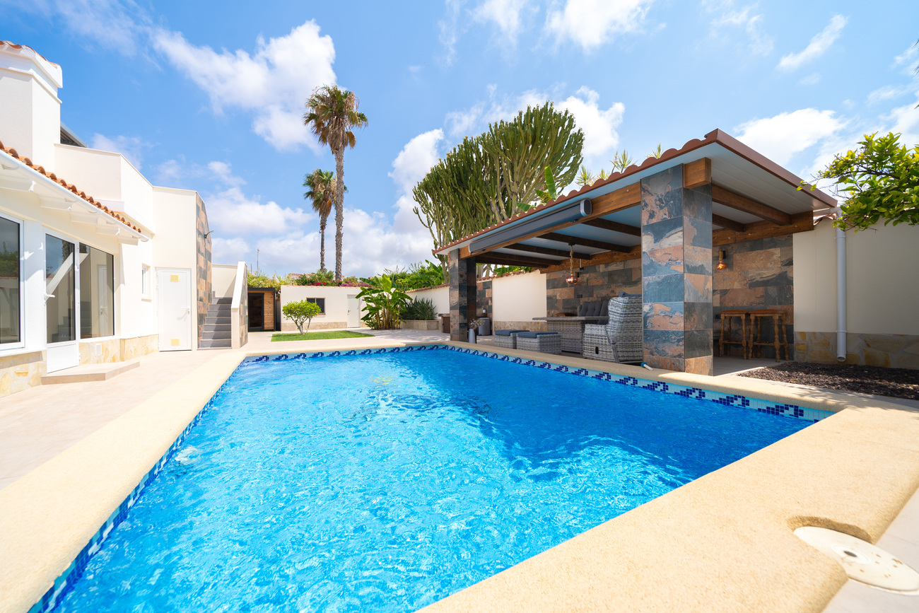 Villa for Sale in Torrevieja, Alicante