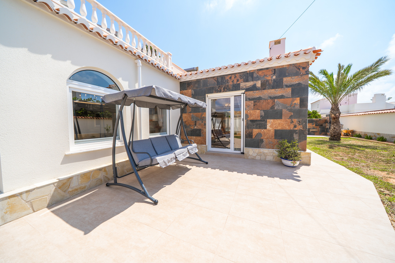 Villa for Sale in Torrevieja, Alicante