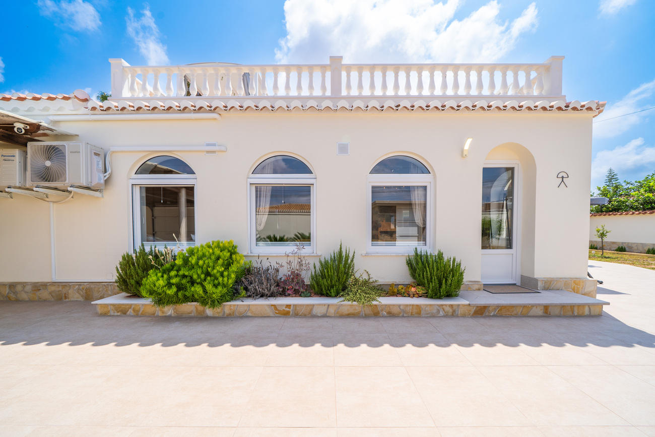 Villa for Sale in Torrevieja, Alicante