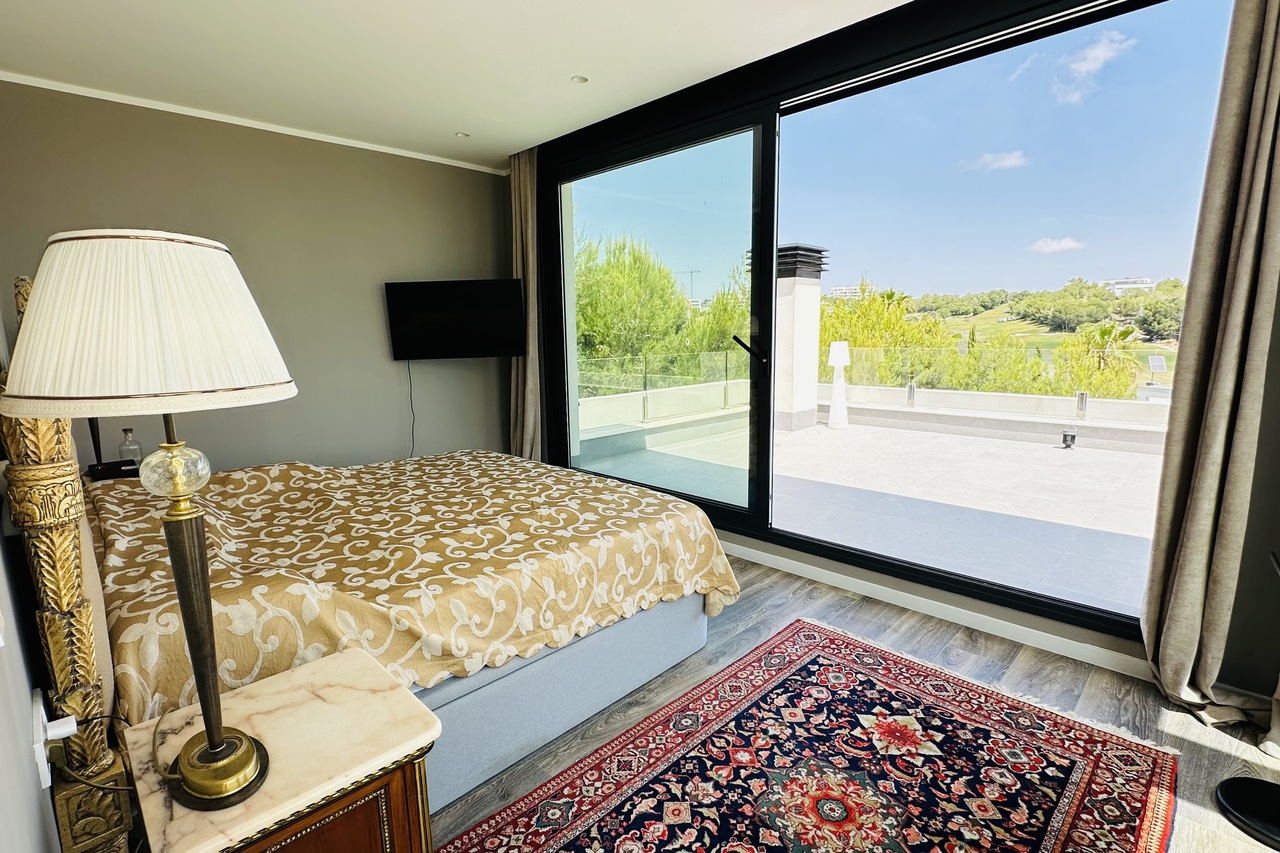 Villa for Sale in Las Colinas Golf, Alicante