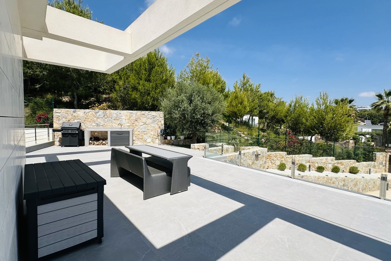 Villa for Sale in Las Colinas Golf, Alicante