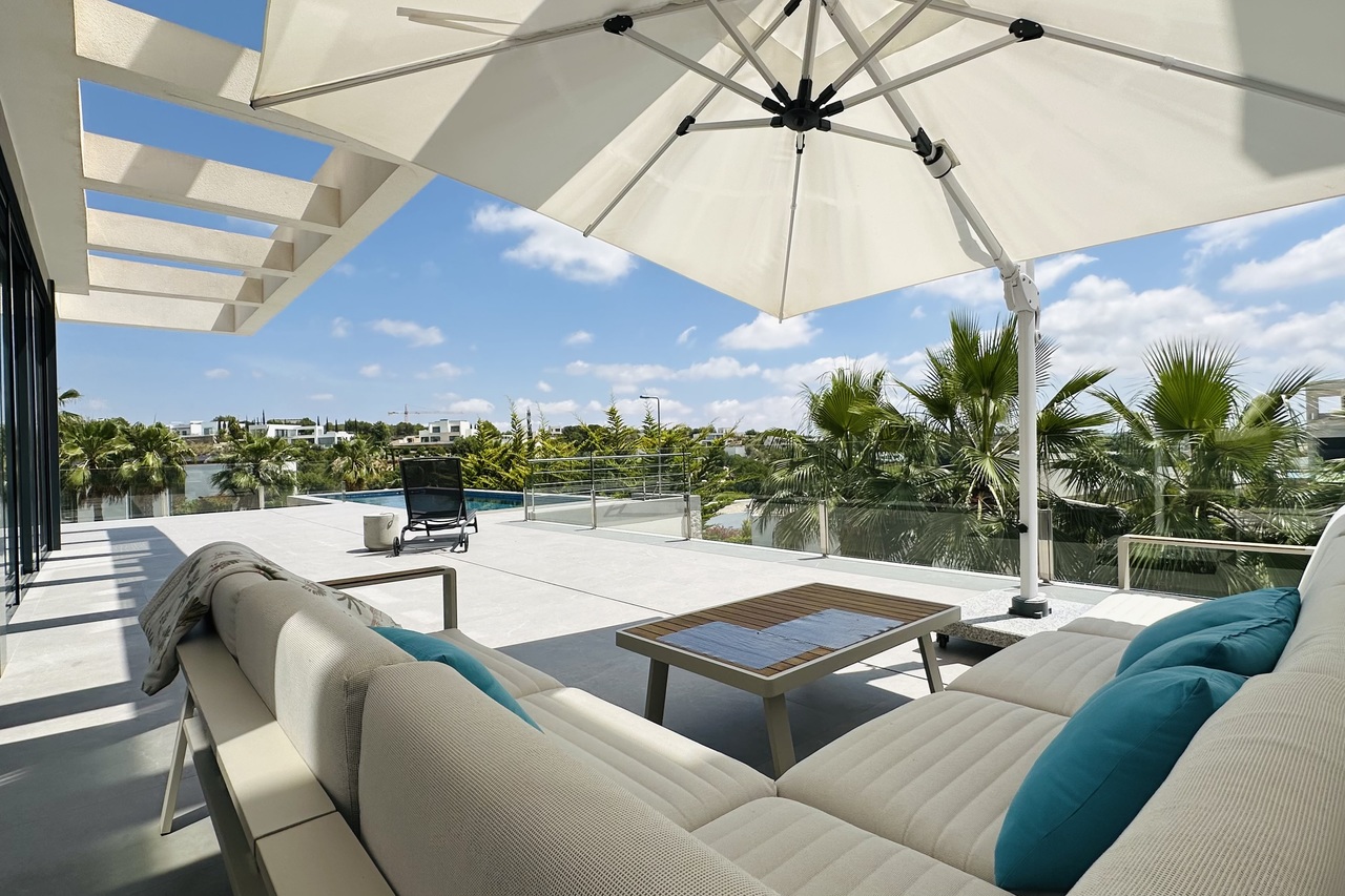 Villa for Sale in Las Colinas Golf, Alicante