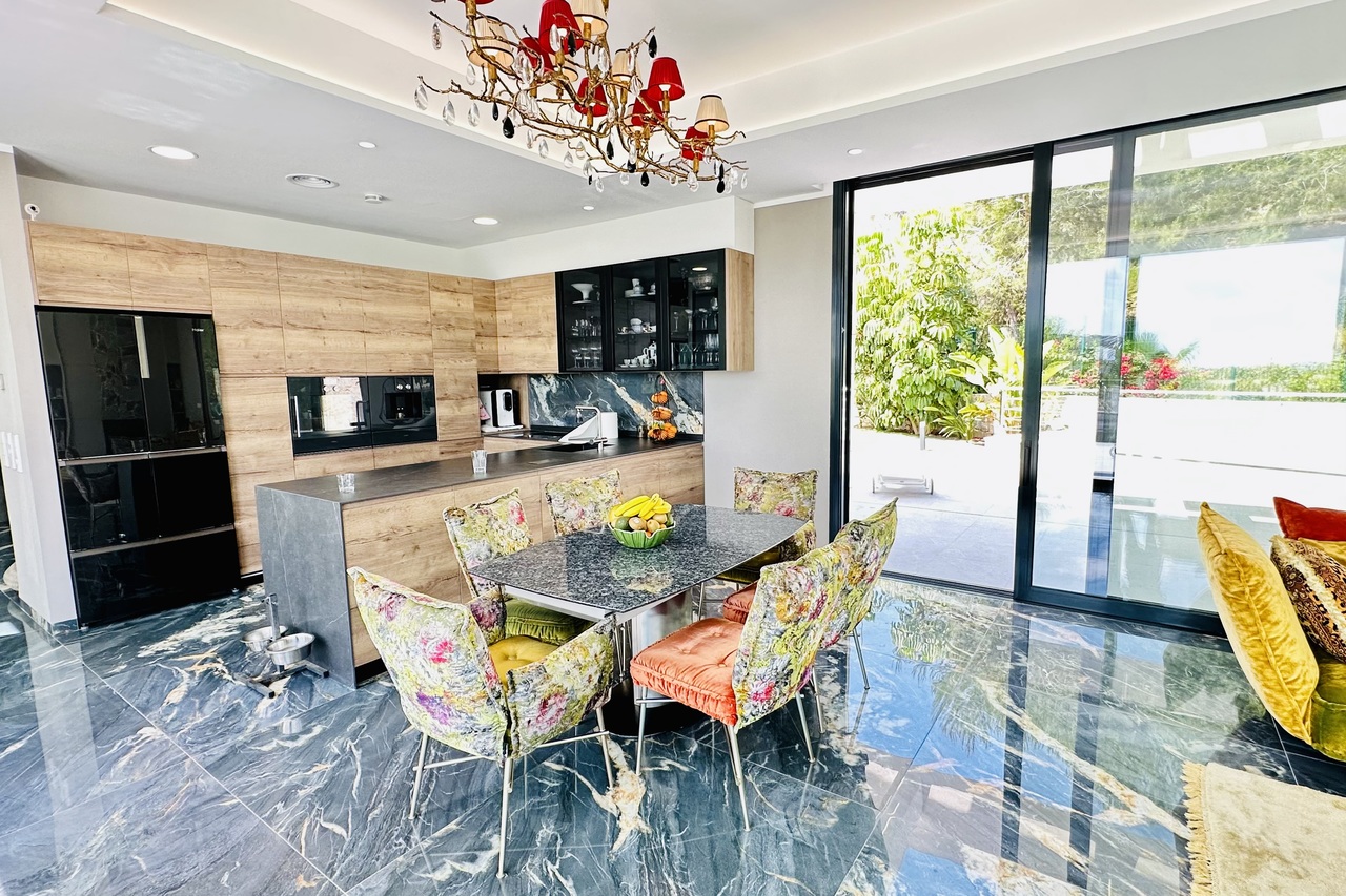 Villa for Sale in Las Colinas Golf, Alicante