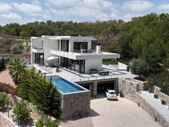 Villa for Sale in Las Colinas Golf, Alicante