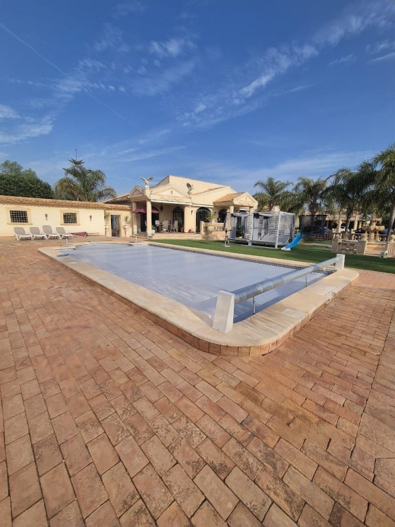 Finca for Sale in Daya Vieja, Alicante