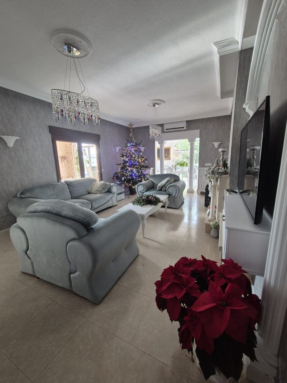 Finca for Sale in Daya Vieja, Alicante