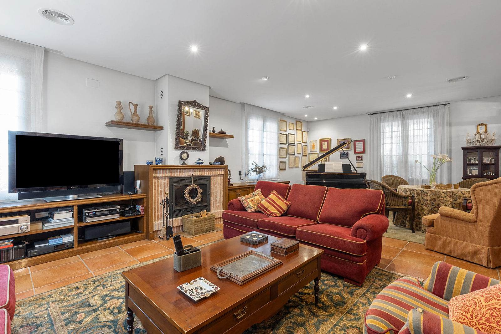 Villa for Sale in Torrevieja, Alicante