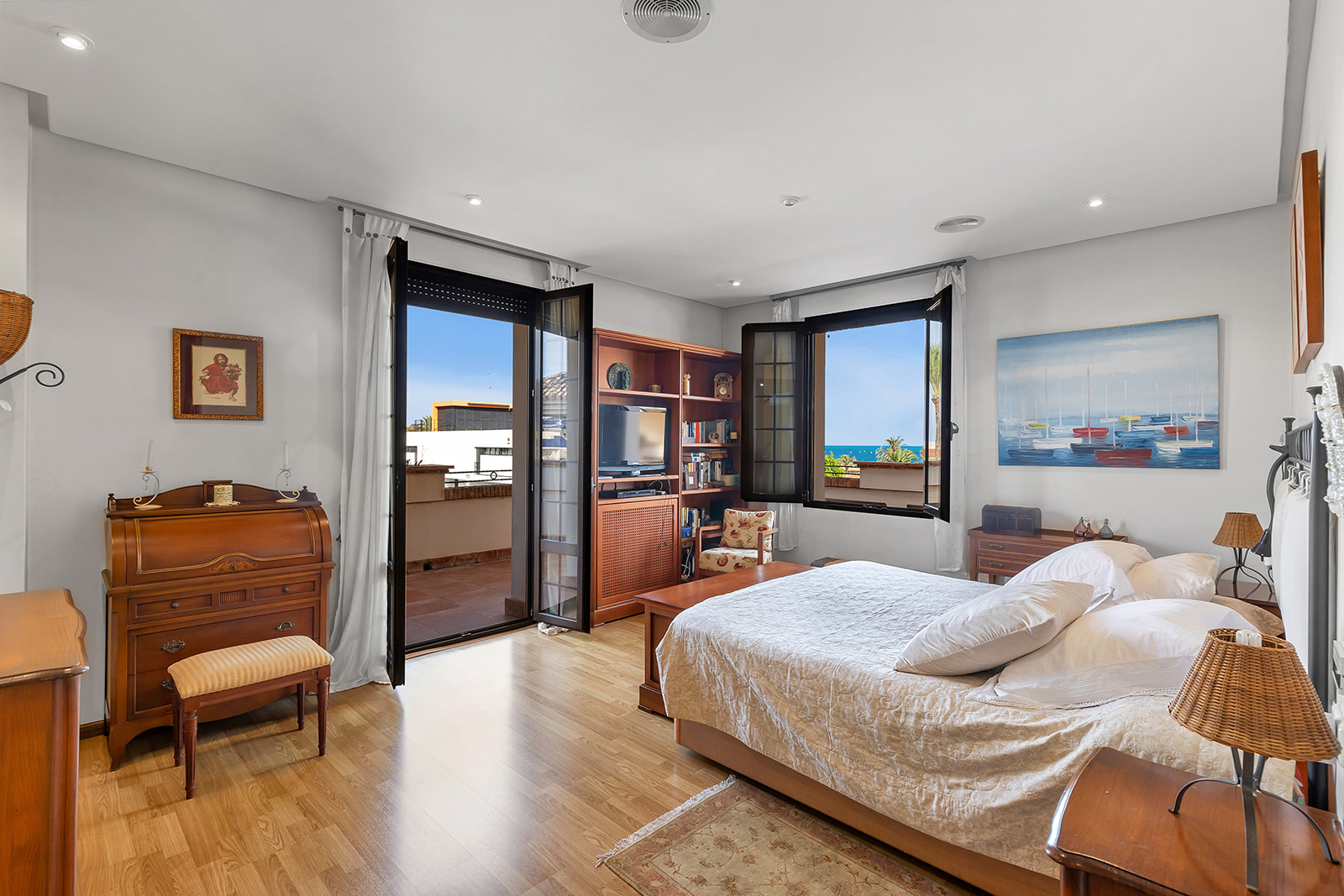 Villa for Sale in Torrevieja, Alicante