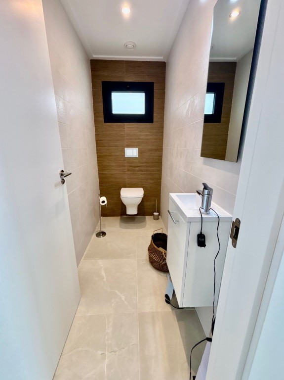 Villa for Sale in Benijofar, Alicante