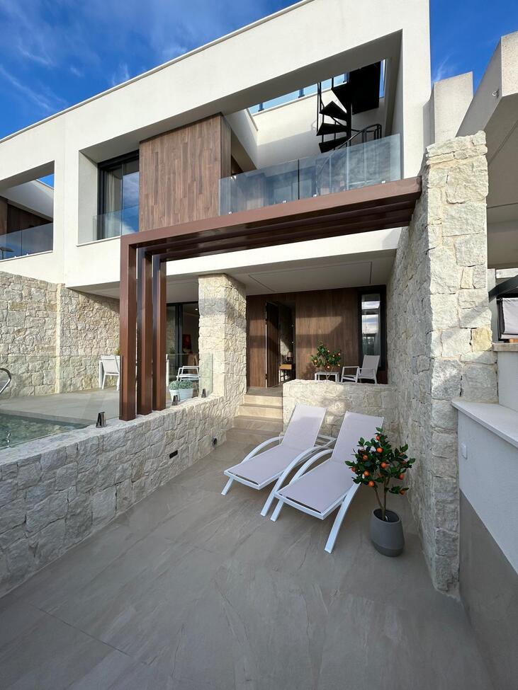 Town House for Sale in Dolores, Alicante