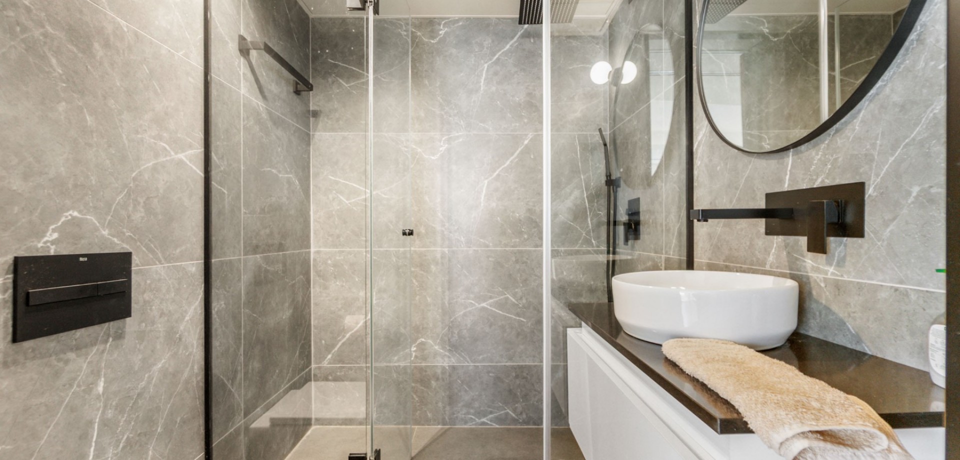 Apartment for Sale in Torrevieja, Alicante