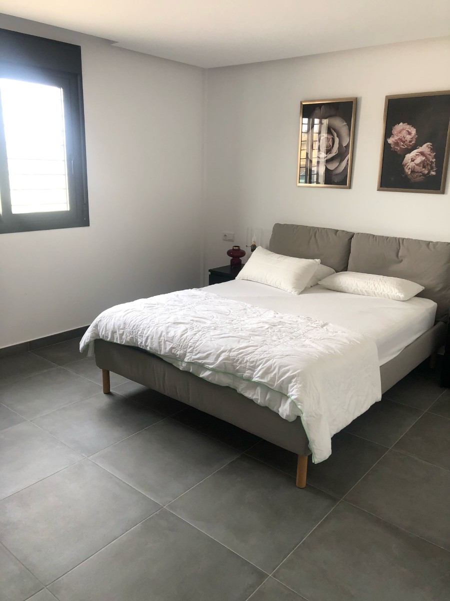 Villa for Sale in Pinoso, Alicante