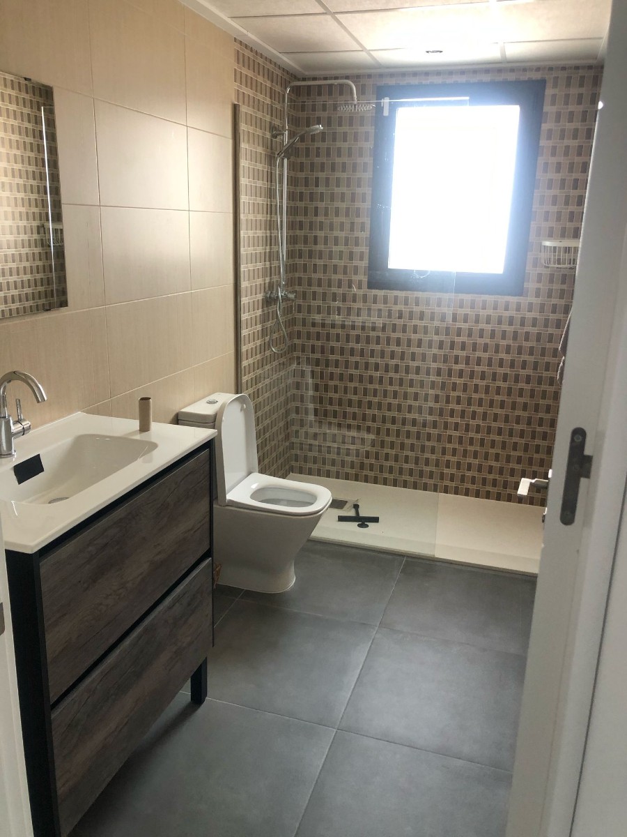 Villa for Sale in Pinoso, Alicante