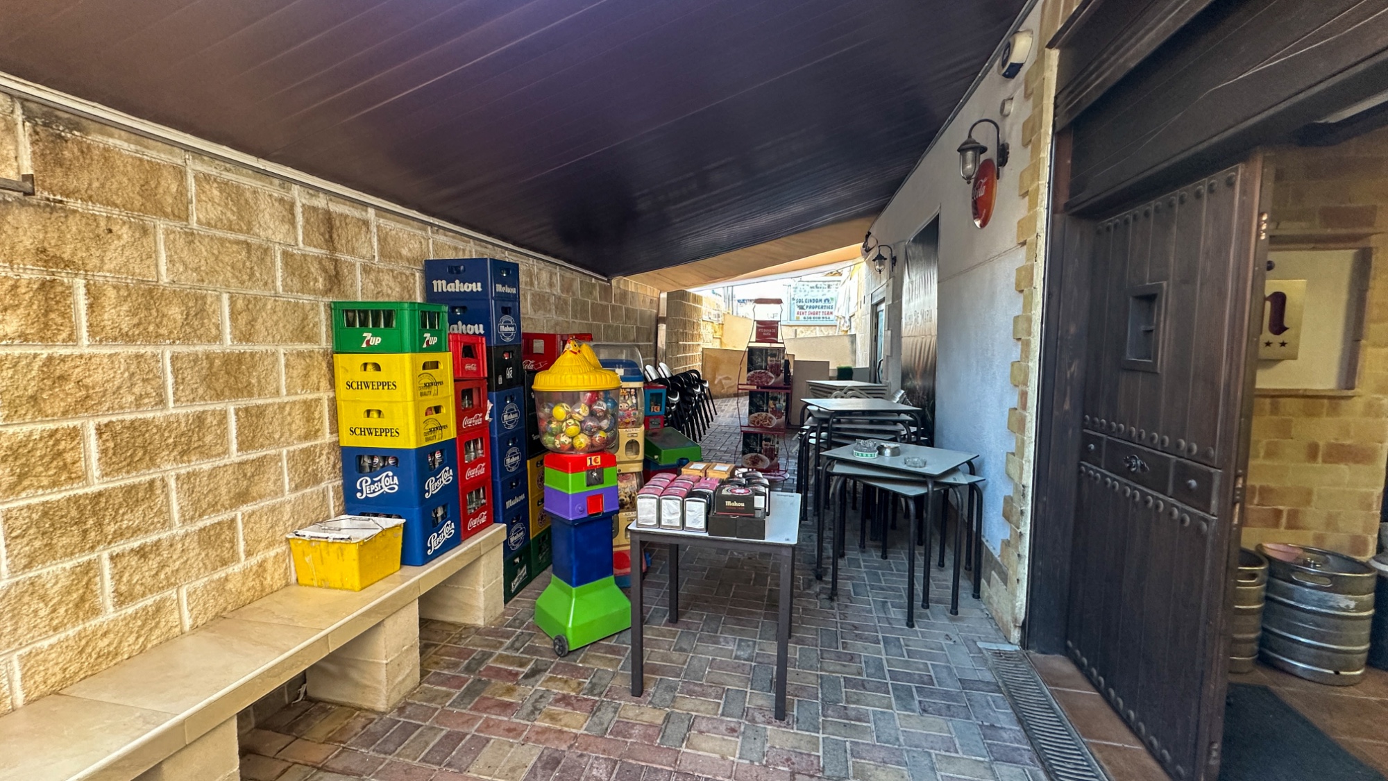 Commercial for Sale in Torrevieja, Alicante