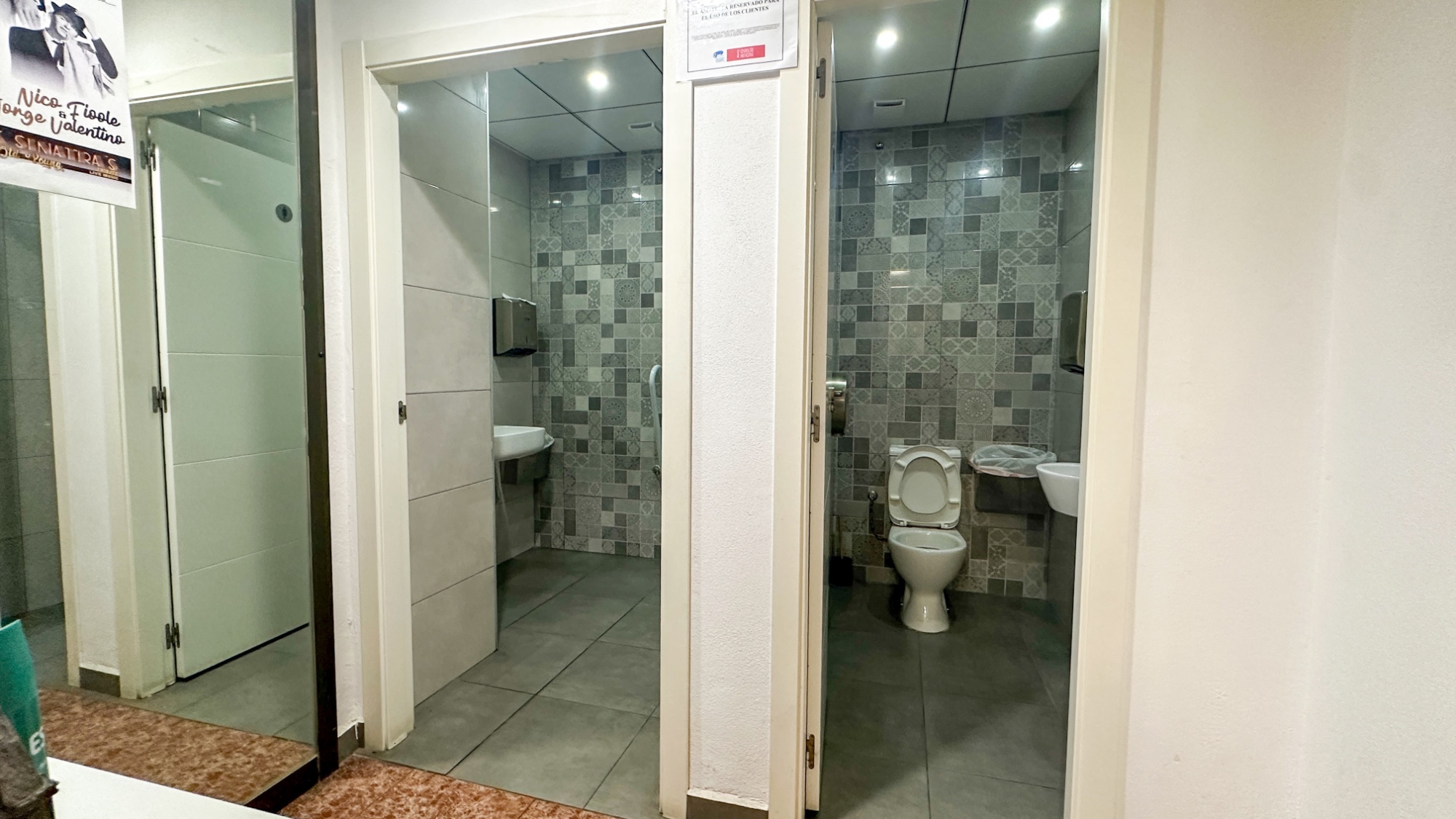Commercial for Sale in Torrevieja, Alicante