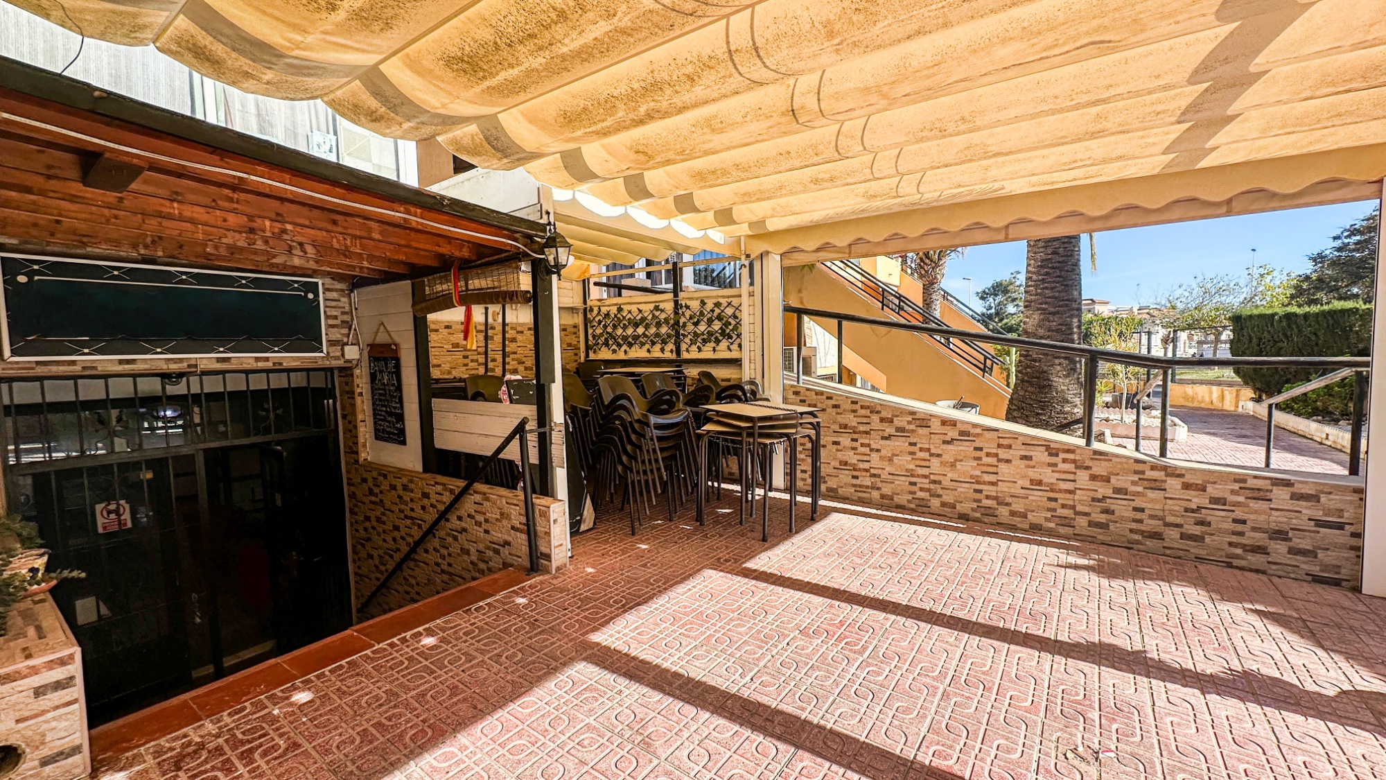 Commercial for Sale in Torrevieja, Alicante