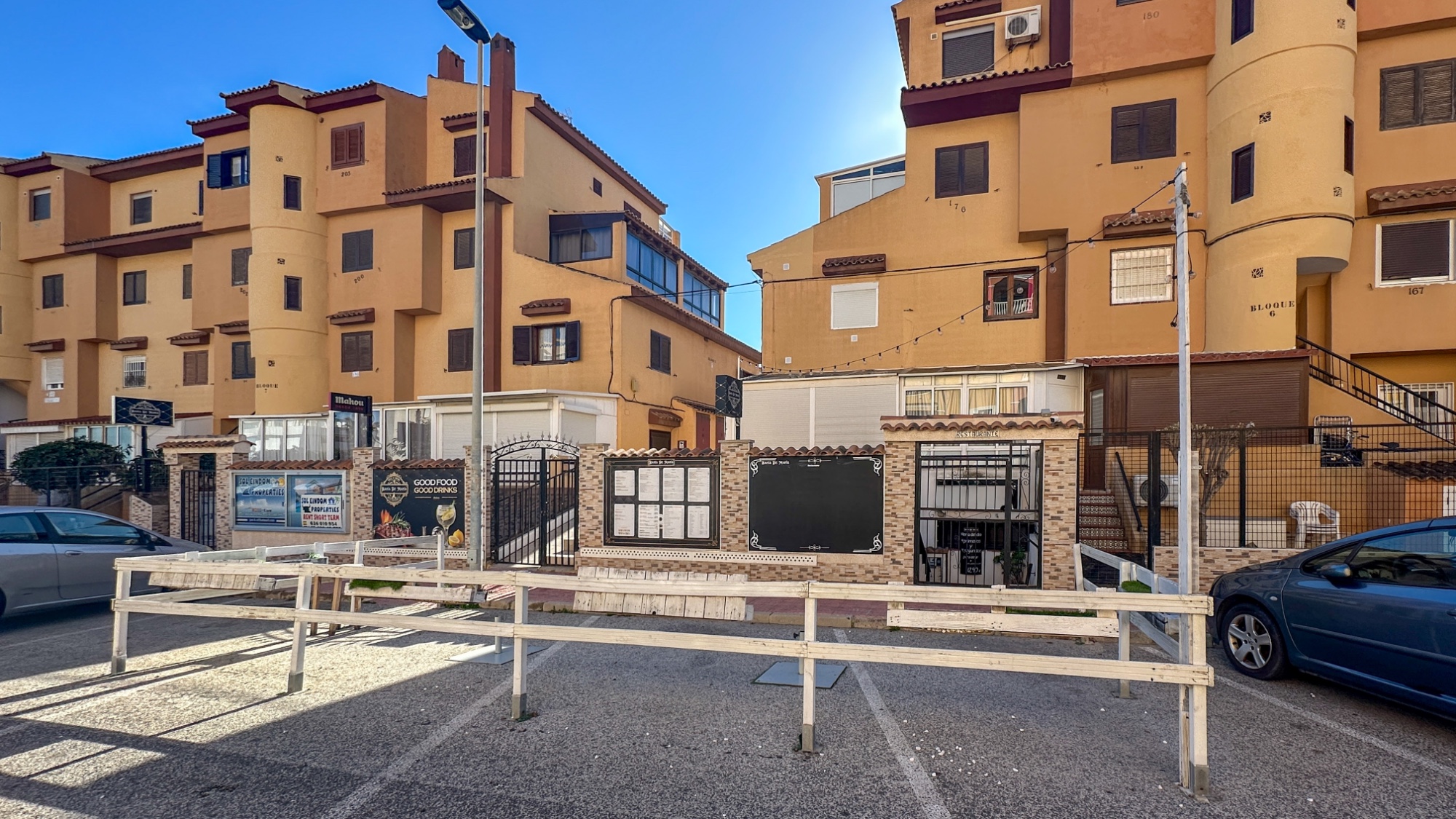 Commercial for Sale in Torrevieja, Alicante