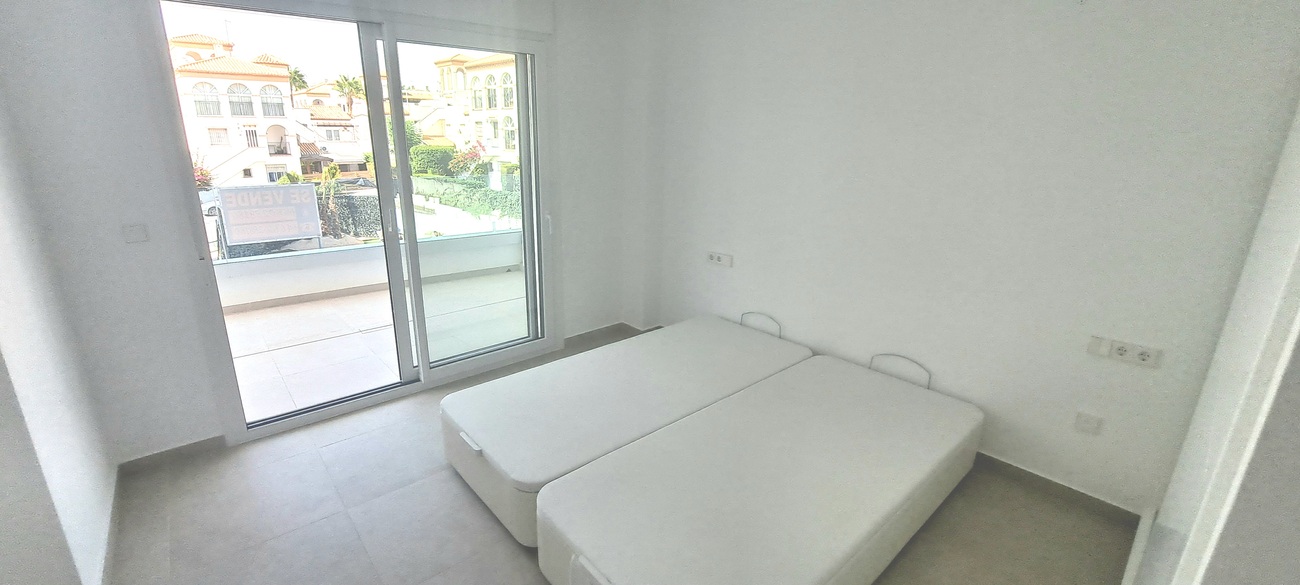 Apartment for Sale in Playa Flamenca, Alicante