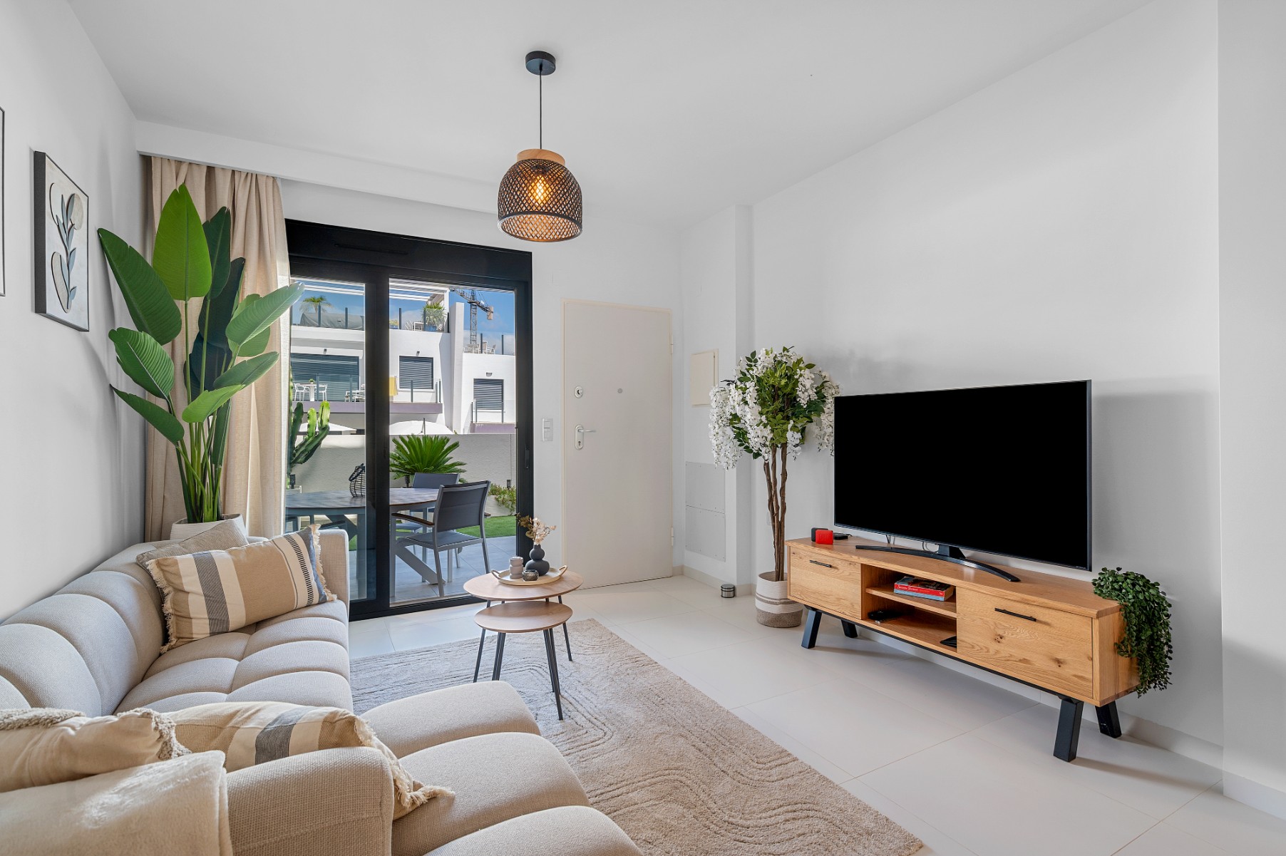 Apartment for Sale in San Miguel de Salinas, Alicante