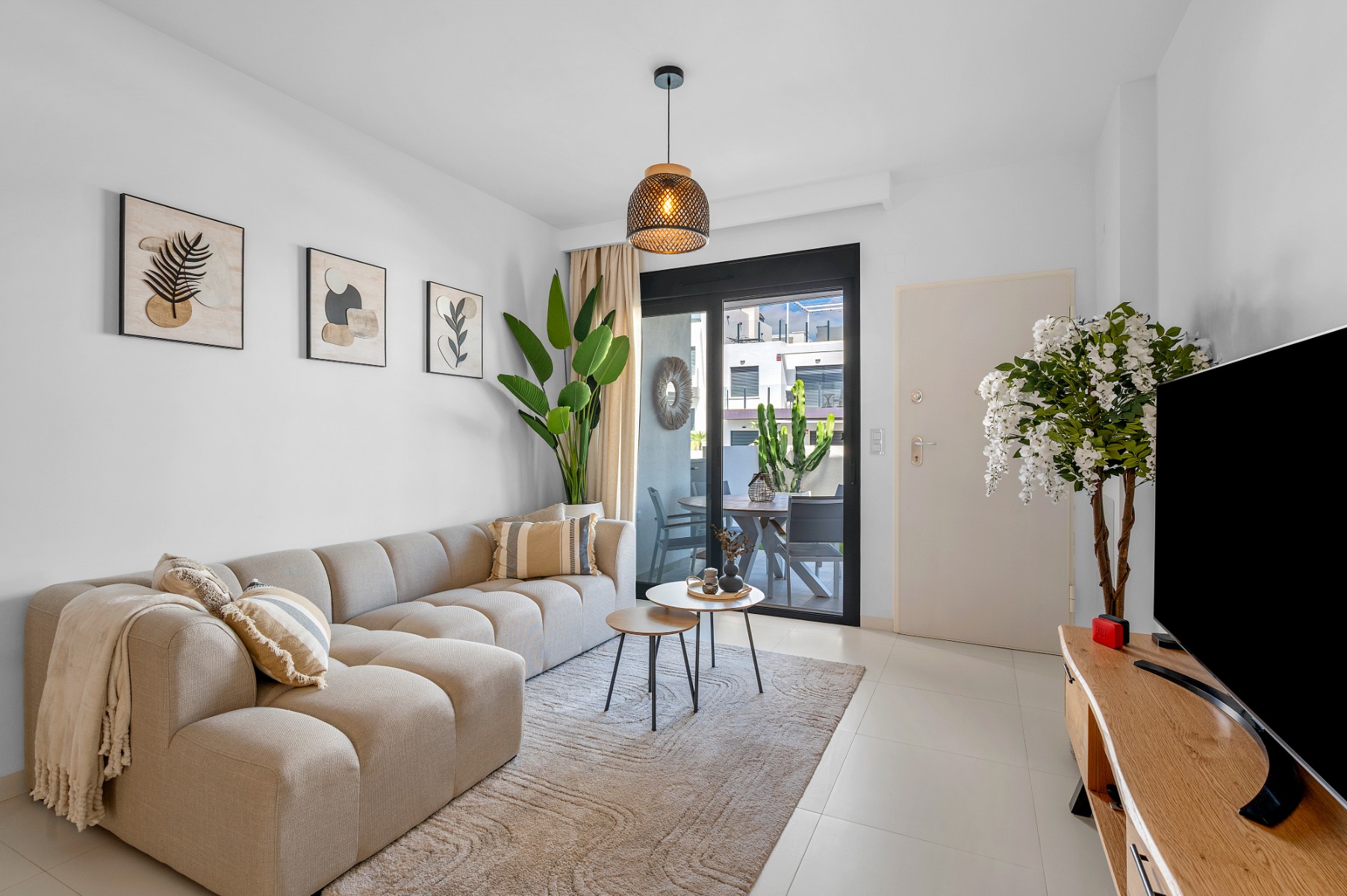 Apartment for Sale in San Miguel de Salinas, Alicante