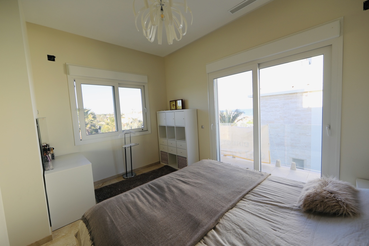 Villa for Sale in La Zenia, Alicante