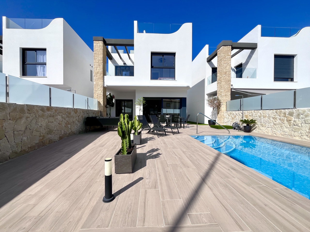 Villa for Sale in Punta Prima, Alicante