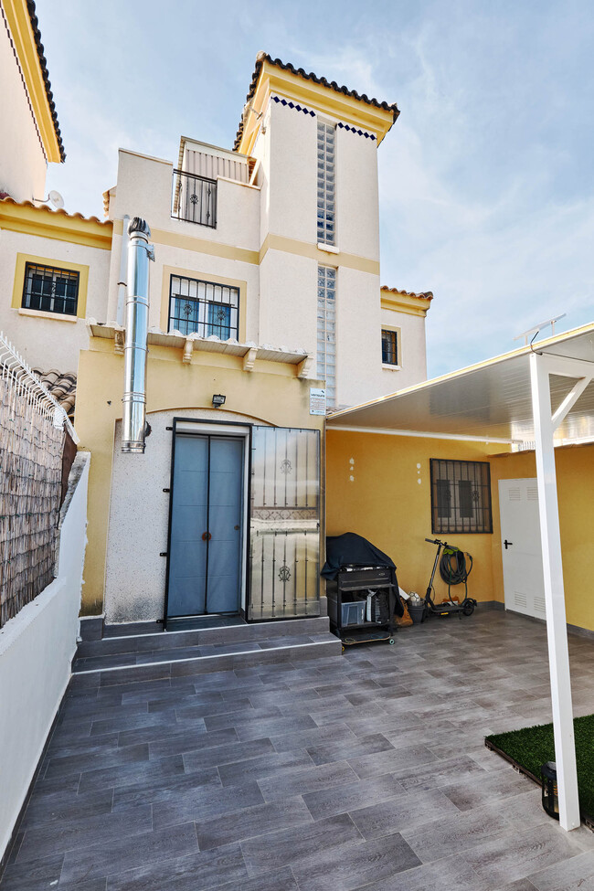 Semi Detached for Sale in Guardamar del Segura, Alicante