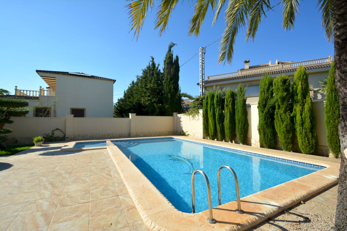 Villa for Sale in Orihuela Costa, Alicante